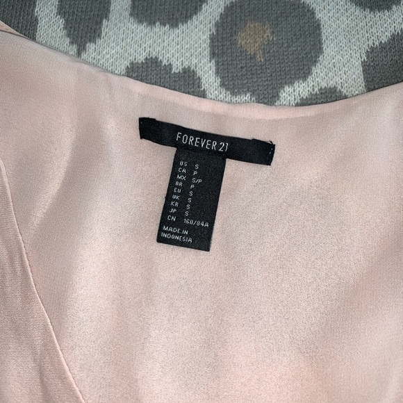 Forever 21 Top - Picture 2 of 2